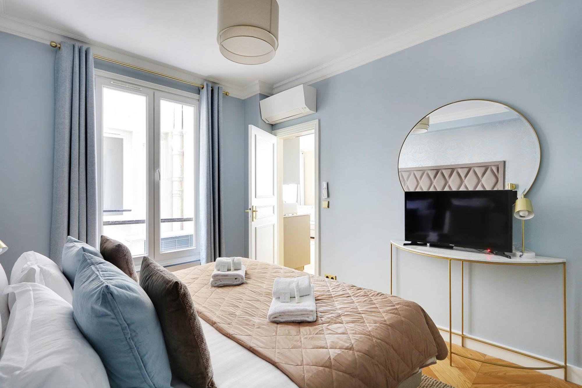 Pick A Flat'S Apartments In Opera Saint Lazarre - Rue De L'Isly Paris Exterior photo