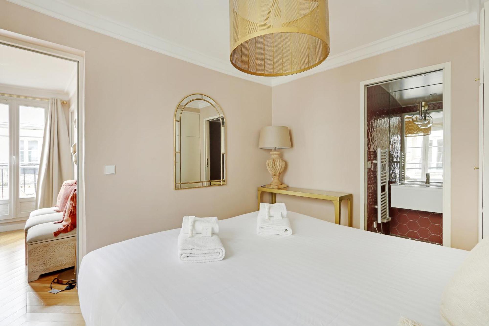 Pick A Flat'S Apartments In Opera Saint Lazarre - Rue De L'Isly Paris Exterior photo