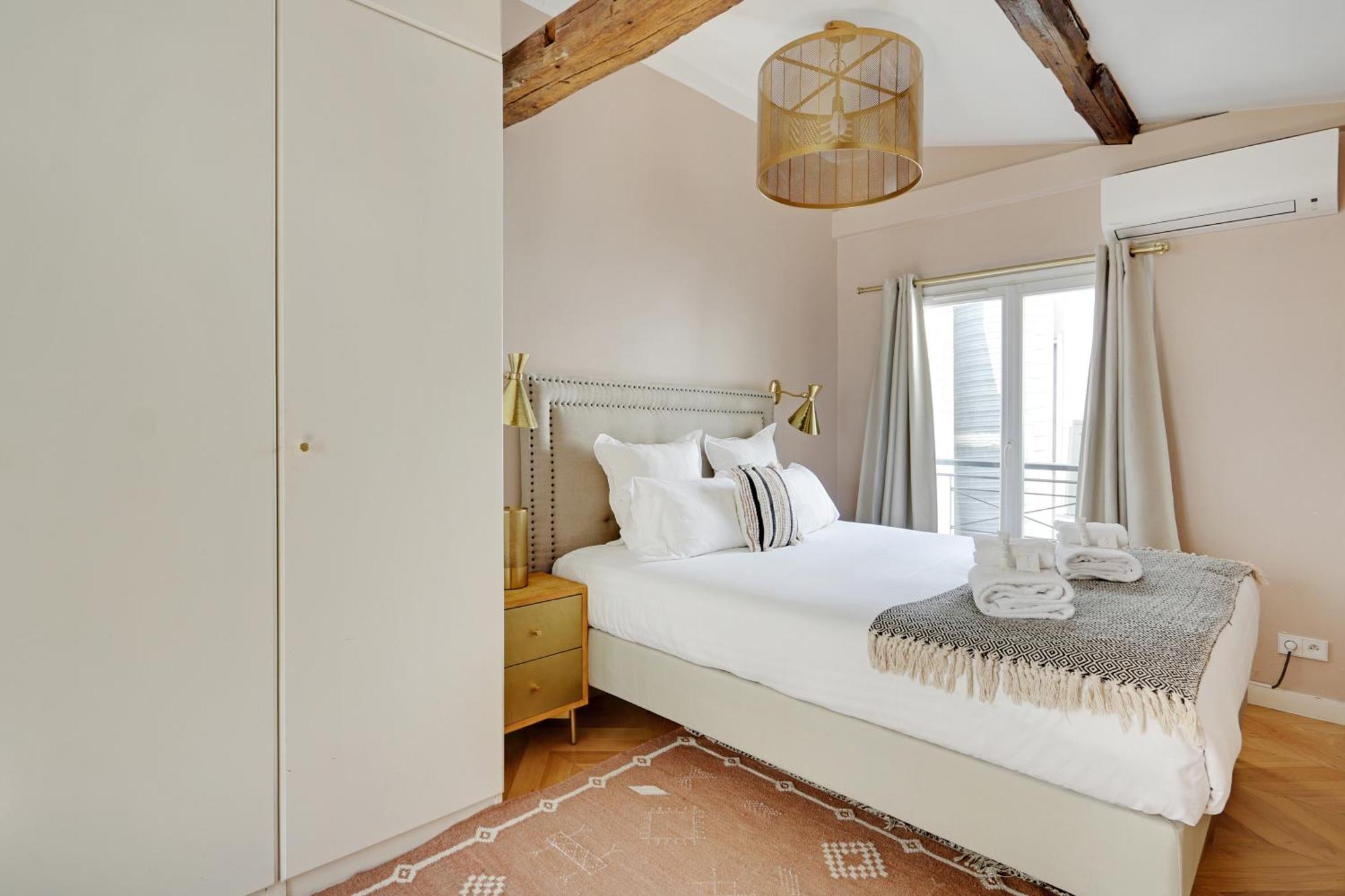 Pick A Flat'S Apartments In Opera Saint Lazarre - Rue De L'Isly Paris Exterior photo